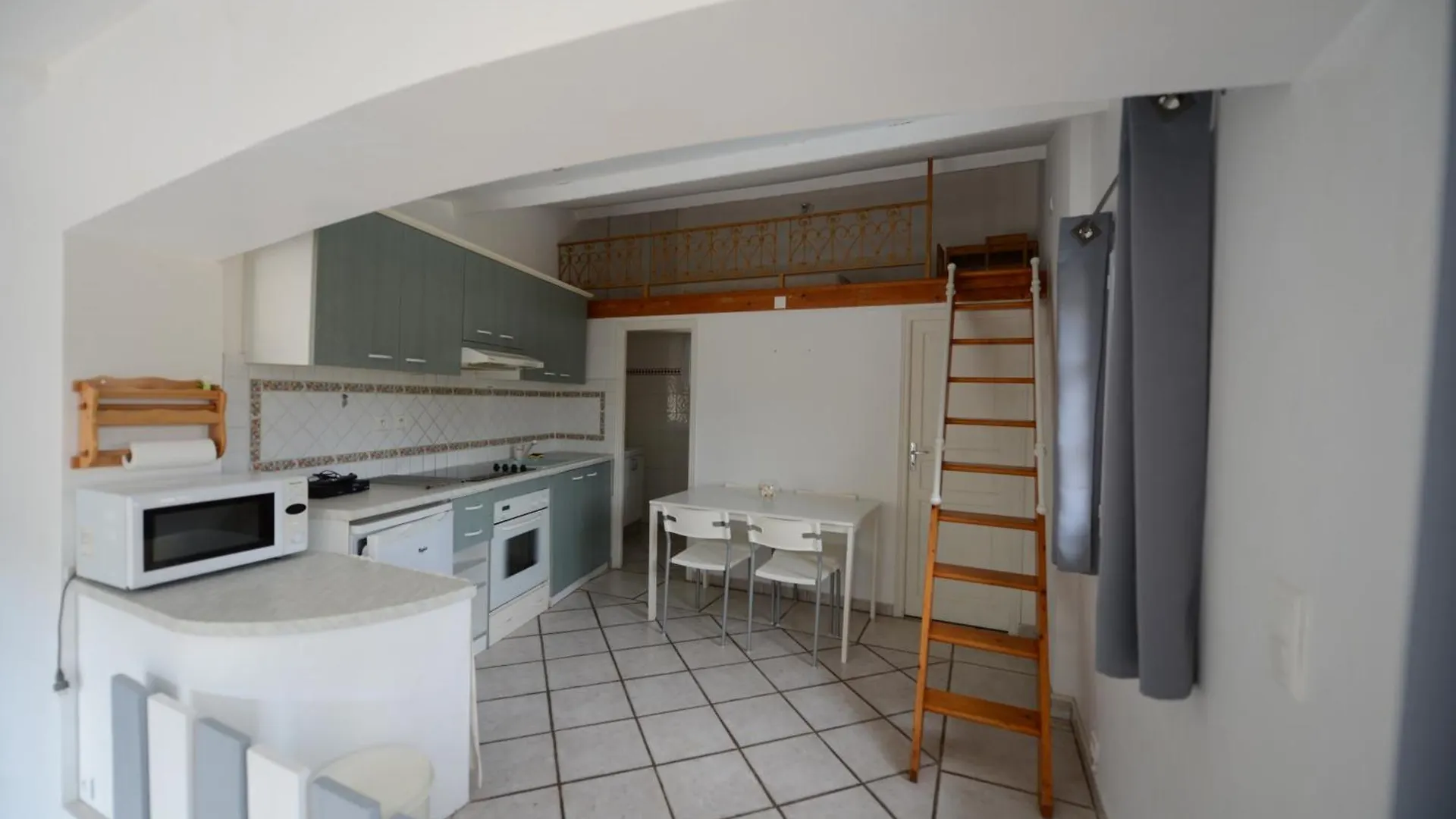 Vakantiehuis Guest Houses - Les Pierrons Le Revest-les-Eaux