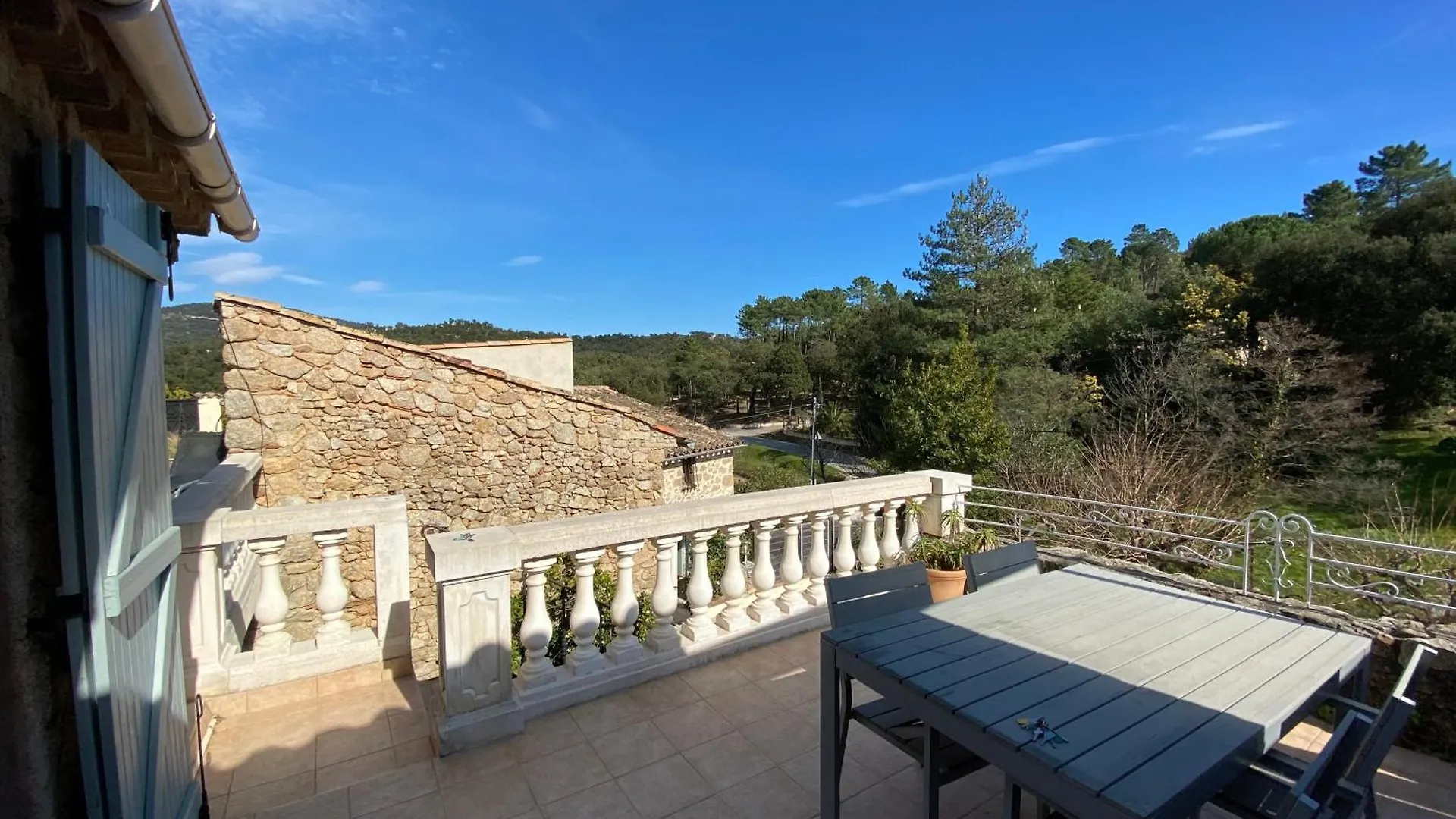 Holiday home Guest Houses - Les Pierrons Le Revest-les-Eaux